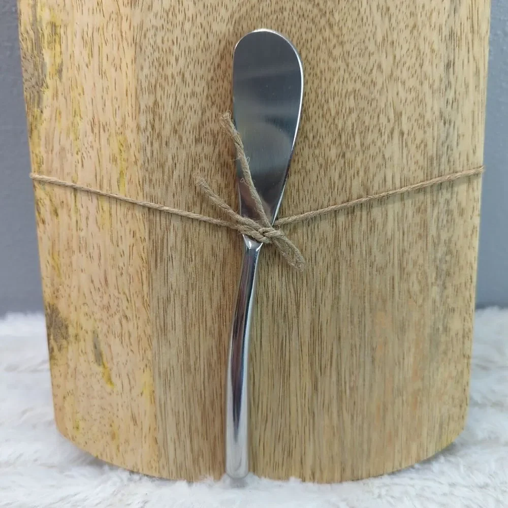 Creative Co-Op‎ Mango Wood Cutting Board With Knife 11